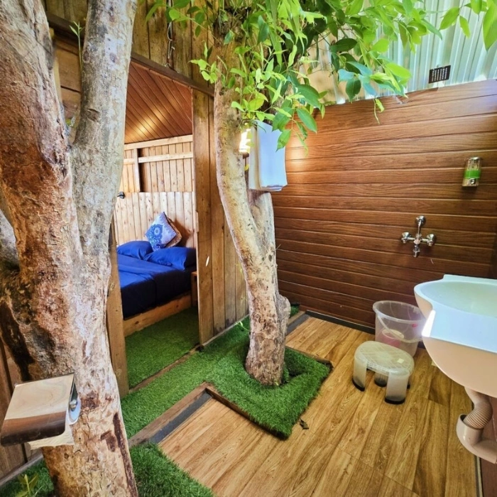 5tree house 700 x 700 (4)