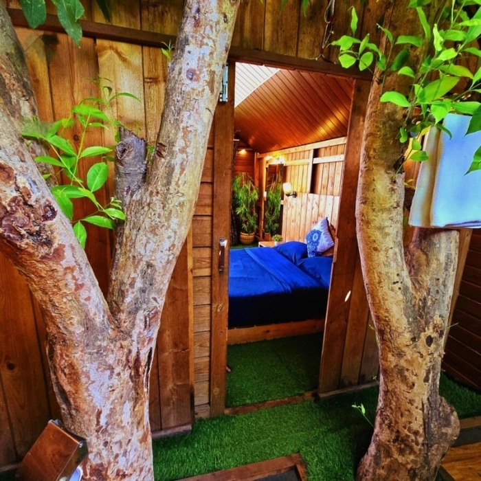 5tree house 700 x 700 (5)